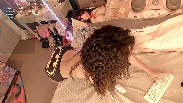 Orianna reed  online show from February 25, 2025, 2:44 pm