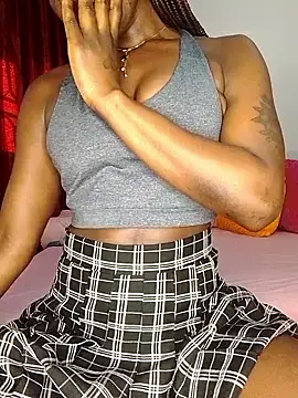 NicRaisaa online show from October 15, 2025, 5:18 am