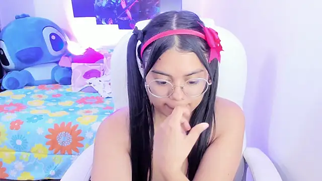 esmeralda112 online show from February 14, 2025, 4:04 am