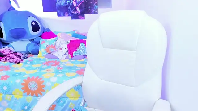 esmeralda112 online show from February 19, 2025, 12:57 am