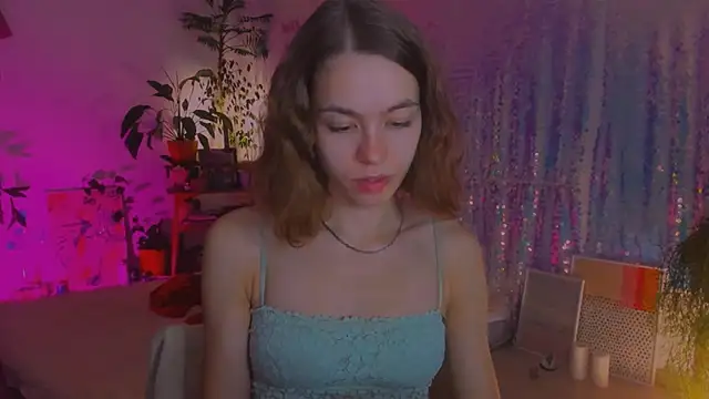 poli   online show from December 5, 2024, 8:33 pm