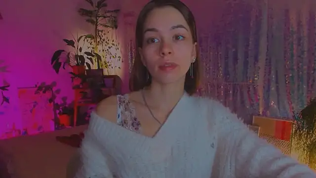 poli   online show from December 13, 2024, 8:04 pm