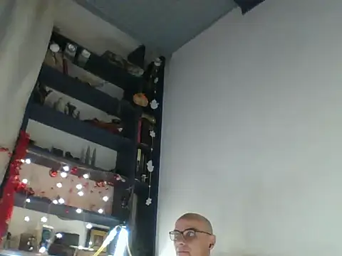 Snapshot of Karabinek666 chatting on January 11, 2026, 8:14 pm Karabinek666 online show from January 11, 2026, 8:14 pm