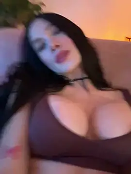 Snapshot of Im_Valentina chatting on February 1, 2025, 1:34 am Im Valentina online show from February 1, 2025, 1:34 am