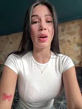 Snapshot of Im_Valentina chatting on March 1, 2025, 9:37 pm Im Valentina online show from March 1, 2025, 9:37 pm