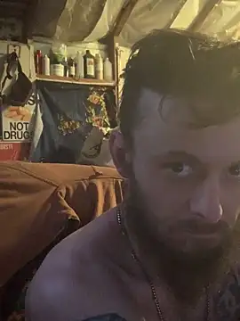 CloudDadddyyy420 online show from January 28, 2025, 11:28 pm