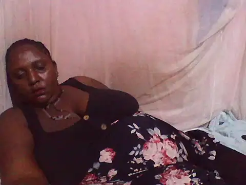 big clits online show from October 27, 2025, 8:07 am