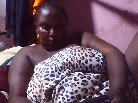 big clits online show from April 9, 2026, 7:19 pm