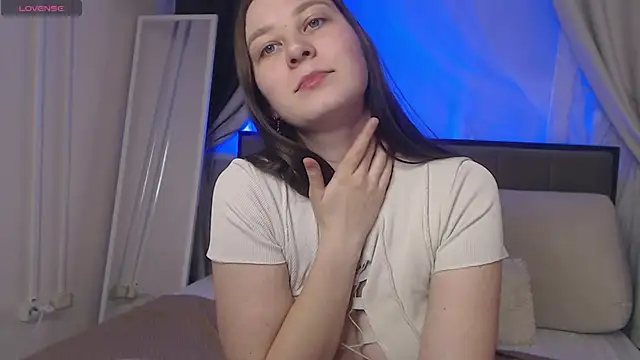 MollyBrams online show from March 14, 2025, 12:54 am