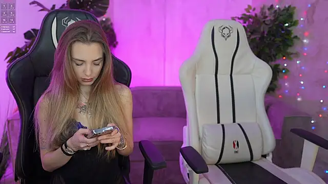 Kisasolo online show from March 18, 2025, 8:15 pm