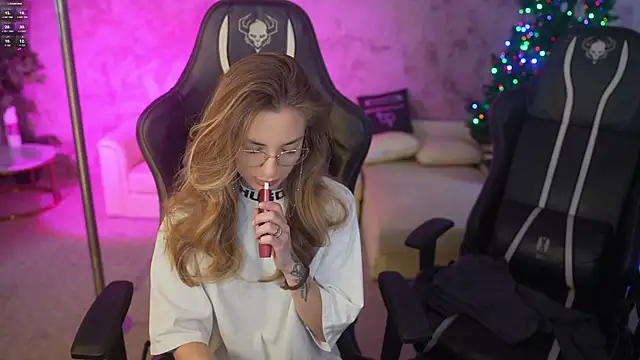 Kisasolo online show from December 17, 2025, 8:15 pm