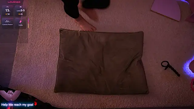 Redhead Shark new online show from March 6, 2026, 1:18 pm