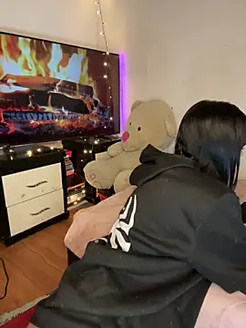 salome polaniiee online show from March 2, 2025, 5:33 am