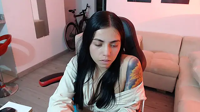 i am nina  online show from January 8, 2025, 2:25 am