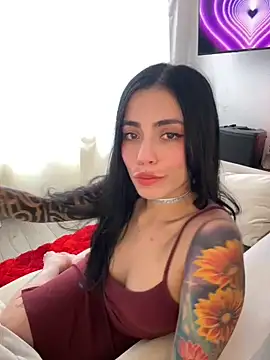 Snapshot of i_am_nina_ chatting on May 11, 2026, 8:50 pm i am nina online show from May 11, 2026, 8:50 pm