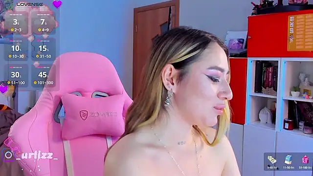 Fiona-Love online show from December 3, 2024, 9:34 pm