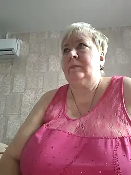 EffectFiona online show from February 2, 2025, 4:26 am