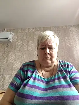 EffectFiona online show from February 6, 2025, 7:35 am