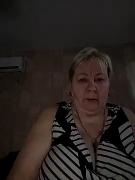 EffectFiona online show from February 10, 2025, 12:50 pm