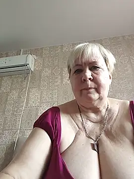 EffectFiona online show from March 30, 2026, 12:39 pm