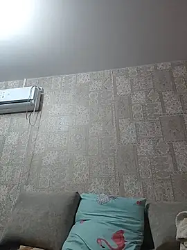 EffectFiona online show from April 2, 2026, 10:51 pm