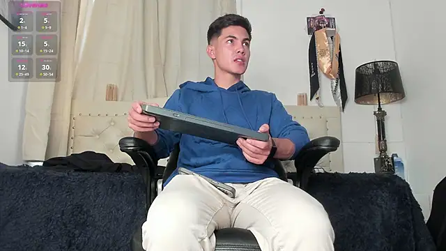 Adams ricci online show from January 25, 2025, 10:28 pm