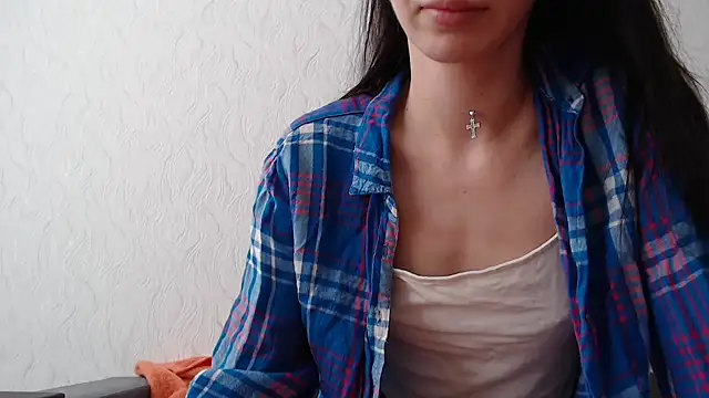 HoneyWiles online show from February 7, 2025, 12:39 pm