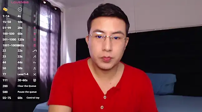 Snapshot of andrewmhilton_ chatting on March 4, 2025, 7:54 pm andrewmhilton online show from March 4, 2025, 7:54 pm