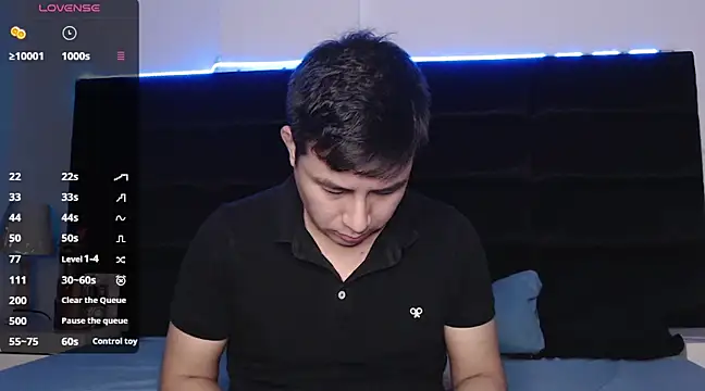 Snapshot of andrewmhilton_ chatting on March 6, 2025, 1:05 am andrewmhilton online show from March 6, 2025, 1:05 am