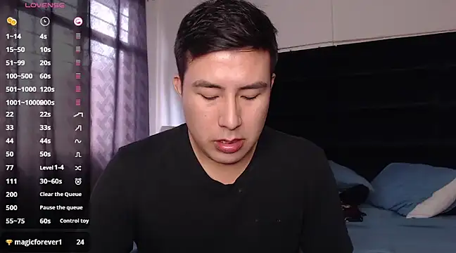 Snapshot of andrewmhilton_ chatting on March 8, 2025, 9:18 pm andrewmhilton online show from March 8, 2025, 9:18 pm