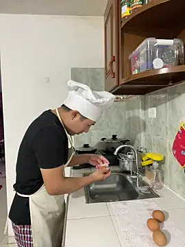 Snapshot of andrewmhilton_ chatting on March 14, 2025, 8:17 pm andrewmhilton online show from March 14, 2025, 8:17 pm