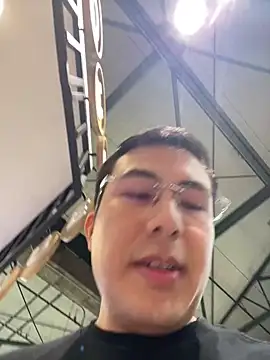 Snapshot of andrewmhilton_ chatting on March 15, 2025, 12:04 am andrewmhilton online show from March 15, 2025, 12:04 am