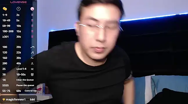 Snapshot of andrewmhilton_ chatting on March 18, 2025, 3:31 am andrewmhilton online show from March 18, 2025, 3:31 am