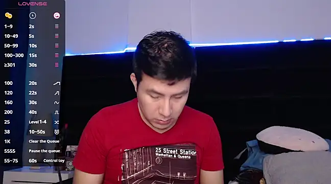 Snapshot of andrewmhilton_ chatting on March 19, 2025, 3:20 am andrewmhilton online show from March 19, 2025, 3:20 am