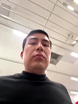 Snapshot of andrewmhilton_ chatting on September 10, 2025, 7:14 pm andrewmhilton online show from September 10, 2025, 7:14 pm