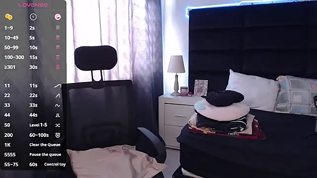 Snapshot of andrewmhilton_ chatting on September 12, 2025, 4:51 pm andrewmhilton online show from September 12, 2025, 4:51 pm