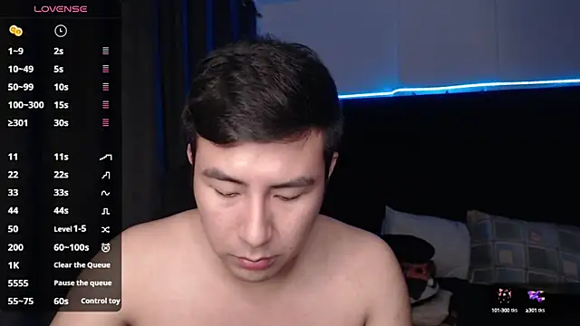 Snapshot of andrewmhilton_ chatting on September 15, 2025, 5:07 am andrewmhilton online show from September 15, 2025, 5:07 am