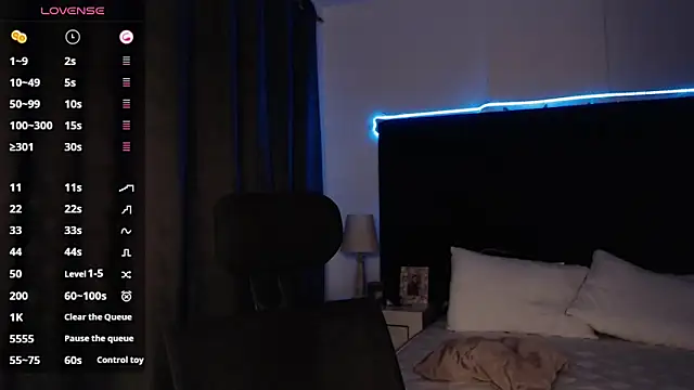 Snapshot of andrewmhilton_ chatting on October 4, 2025, 6:00 am andrewmhilton online show from October 4, 2025, 6:00 am