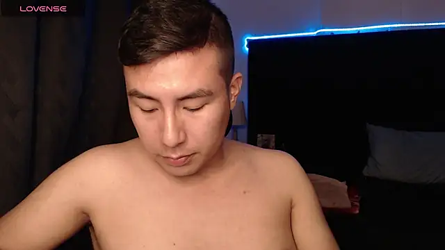 Snapshot of andrewmhilton_ chatting on October 8, 2025, 6:22 am andrewmhilton online show from October 8, 2025, 6:22 am