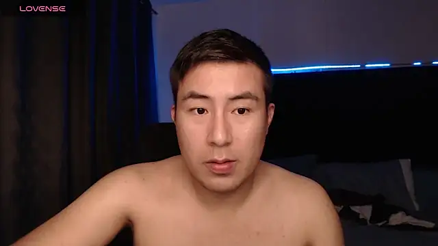 Snapshot of andrewmhilton_ chatting on October 25, 2025, 8:00 am andrewmhilton online show from October 25, 2025, 8:00 am