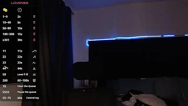 Snapshot of andrewmhilton_ chatting on October 26, 2025, 6:08 am andrewmhilton online show from October 26, 2025, 6:08 am