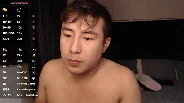 Snapshot of andrewmhilton_ chatting on October 27, 2025, 5:44 am andrewmhilton online show from October 27, 2025, 5:44 am