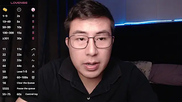 Snapshot of andrewmhilton_ chatting on November 7, 2025, 5:29 am andrewmhilton online show from November 7, 2025, 5:29 am