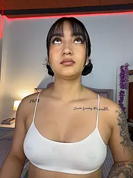  Tammyy online show from November 4, 2025, 1:32 pm