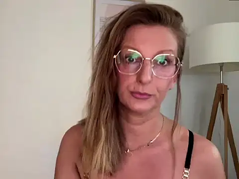 Snapshot of HornyJudith chatting on May 12, 2026, 5:59 am HornyJudith online show from May 12, 2026, 5:59 am