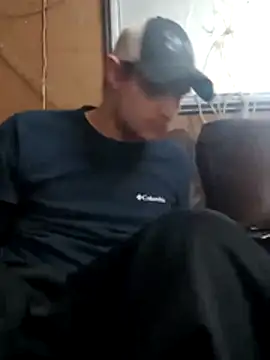 Snapshot of Midwestalpha chatting on December 22, 2024, 12:05 pm Midwestalpha online show from December 22, 2024, 12:05 pm