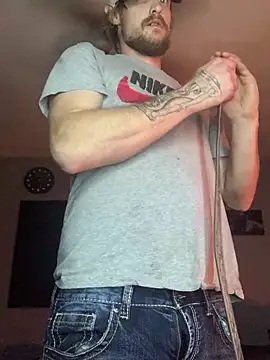 Snapshot of Midwestalpha chatting on February 19, 2026, 1:56 am Midwestalpha online show from February 19, 2026, 1:56 am