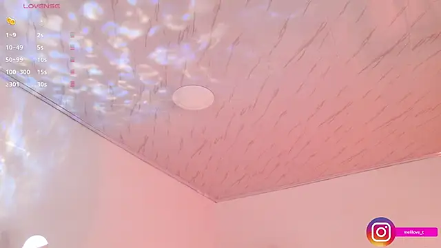 Mely-taylor online show from September 20, 2025, 11:17 pm