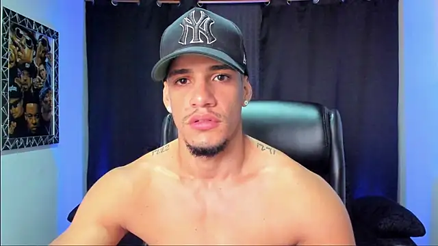 jhonnysnow17 online show from February 12, 2026, 3:29 pm