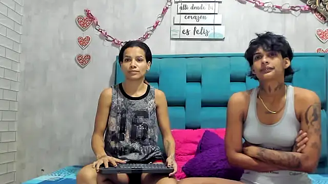 chicamir22 online show from October 17, 2025, 8:00 pm